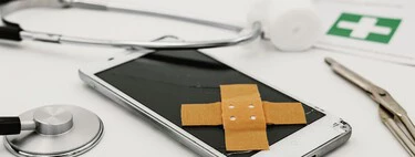 Cuánto cuesta reparar la pantalla de un móvil en 2026: comparamos los precios de todos los fabricantes