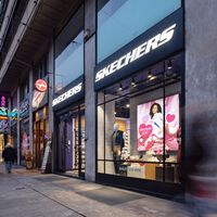 Estos botines Skechers tienen todo para triunfar: suela cómoda, diseño elegante y están rebajados por menos de 40 euros 
