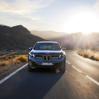 Probamos el BMW iX3: hasta 805 km de autonomía para el SUV eléctrico con el que BMW se ha tomado muy en serio empezar de nuevo