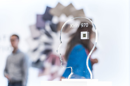 Huawei HiAI y Xiaomi XiaoAI: inteligencia artificial 'made in China' para competir contra Google Assistant y Bixby