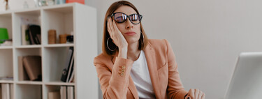 Las 15:00, la hora en la que tu cerebro decide rendirse al cansancio, aunque puedes prevenirlo un poco