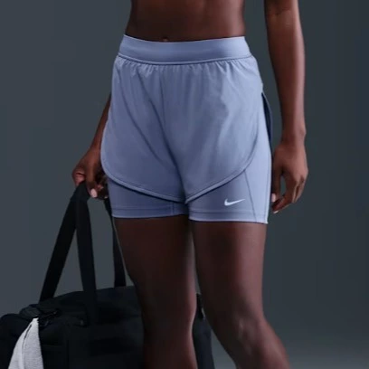 Nike Universa Pantalón corto 2 en 1 - Mujer