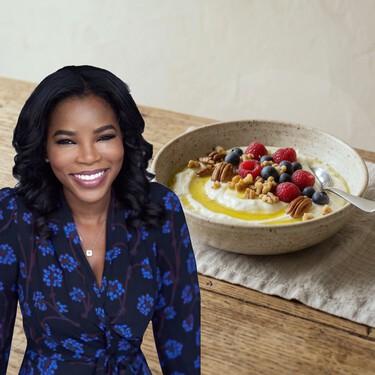 Michelle Henry, dermatóloga: “Desayuno yogur griego natural con un chorrito de aceite de oliva. Suele sorprender a la gente, pero está realmente bueno” 