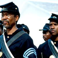 Denzel Washington brilla en una de las mejores películas bélicas de todos los tiempos que ya puedes ver en streaming 