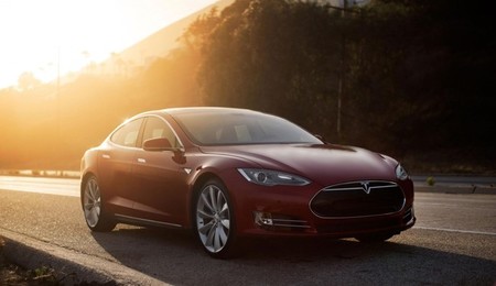 Sobre Tesla, circuitos urbanos e imanes. Regreso a Motorpasión Futuro
