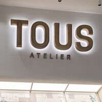 Parecen Pandora pero son Tous: los nuevos aros dorados de la temporada que El Corte Inglés tiene a mitad de precio 