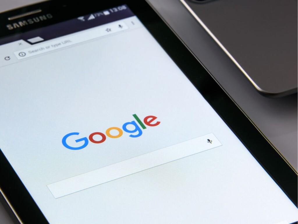 El fraude publicitario ya usa IA, pero Google dice que va un paso adelante: bloquea el 99% antes de publicarse con Gemini 