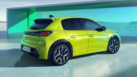 Peugeot E 208 2024 2