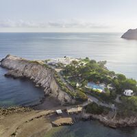 Un millonario se compró una villa en Ibiza por 300.000 euros. Hoy con ese dinero apenas te da para alquilarla una semana