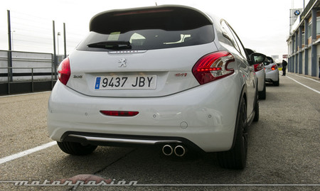Peugeot 208 GTi 30th, toma de contacto