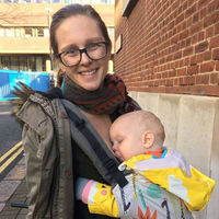 "Dar el pecho caminando por la calle, ¿no es ir demasiado lejos?": un locutor de radio se asombra ante esta escena 