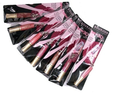 Bourjois lanza un pintalabios para colgar del móvil