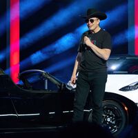 Tesla y Elon Musk cortan camino para cruzar de México a EE.UU. con un carril exclusivo en la frontera con Nuevo León