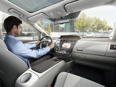 Toyota Prius Plus 2012 Interior Tme 009 Full Tcm 1014 45118