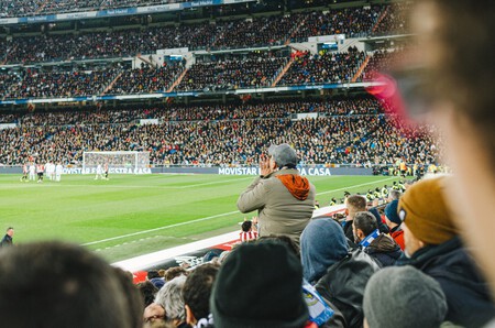 La Policía detiene a dos personas en Málaga por distribuir contenido vía IPTV de LaLiga. Habrían ganado más de 87.000 euros