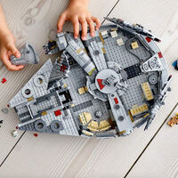 Es el pedazo de chatarra más rápido de la galaxia y su versión LEGO es enorme: el Halcón Milenario de Star Wars vuelve de oferta con un descuentazo 