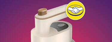 Pesa casi lo mismo que un celular, se caliente en segundo y mantendrá tu ropa lisa: plancha para viajes en oferta