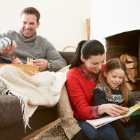 Ahorro energético: cómo conseguir ahorrar en la factura de luz y gas este invierno en una casa con niños
