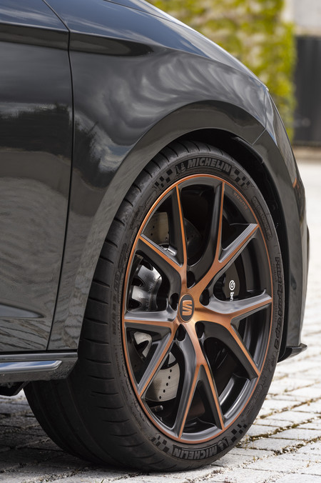 SEAT Leon ST Cupra R llantas y frenos