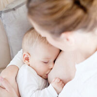 La lactancia materna reduce el riesgo de enfermedades cardiovasculares en la madre 