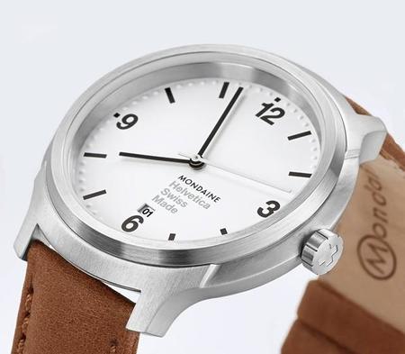Tiempo y letra: reloj Mondaine Helvetica No1 Bold