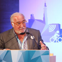 Pere Navarro, director de la DGT: “Los radares son la única forma de bajar la velocidad”. Francia tiene el doble y más muertos