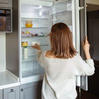 Los expertos coinciden: si tu nevera huele mal, este puede ser el problema y la mejor forma de solucionarlo  