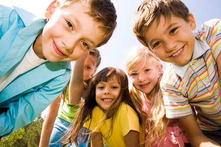 Siete consejos que ayudan a los niños a soportar mejor la ola de calor en los colegios