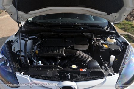 Vano motor Mazda2