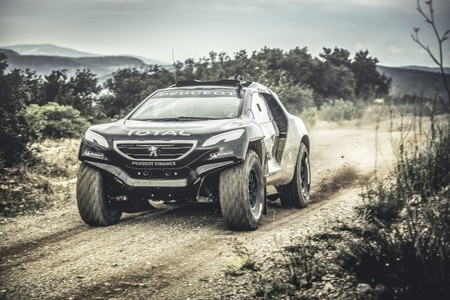 Peugeot cierra filas y niega problemas en el desarrollo del 2008 DKR