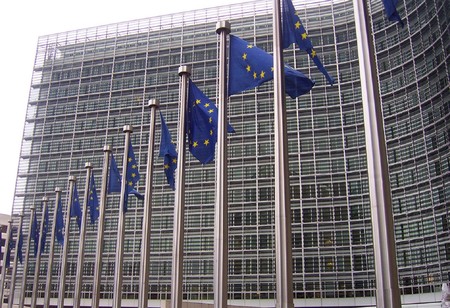 Multazo de Europa a seis proveedores de componentes de automóviles por manipular el mercado