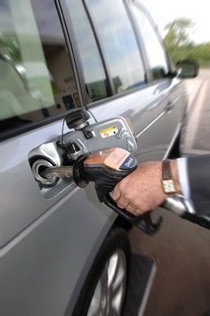 Sistema para evitar la confusión de combustible al repostar
