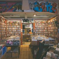 Cansada de não possuir nada, Geração Z faz aumentarem as vendas de mídia física 