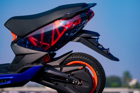Scooter Transparente 1 2024