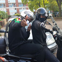 Dejar probar tu moto a un posible comprador y que la acabe robando. Ha pasado en Murcia, pero vale para todos