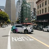 Un apagón en San Francisco recuerda que los coches autónomos dejan de serlo si hay problemas. Necesitan de humanos para poder seguir 
