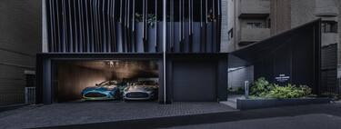 Lo último de Aston Martin no es un superdeportivo, es una casa de lujo en Tokio con cuatro plantas, spa al aire libre y galería para ver tus coches desde el sofá