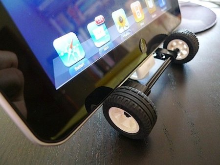 Consigue un original soporte para el iPad con piezas de Lego
