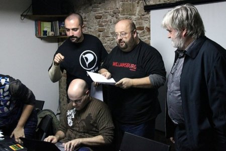 Josep Jover, el enemigo de la SGAE y candidato pirata, sentencia el canon digital