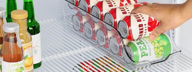 Uno de mis últimos descubrimientos es este organizador de latas para la nevera. He ganado espacio y tenerlas mucho más a mano