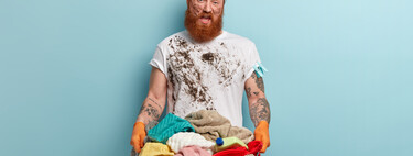 Los trucos básicos para eliminar las manchas de grasa más rebeldes de tu ropa