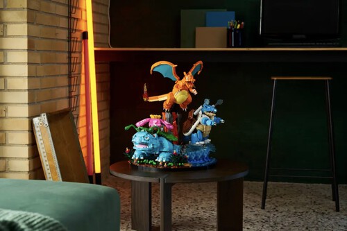 Pokémon y LEGO nos traen este espectacular nuevo set de 6.800 piezas. Sale a la venta en un mes y viene con otro LEGO de regalo