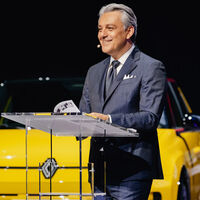 Europa debe empezar a copiar a China: la solución del CEO de Renault no está en inflar de impuestos a los autos chinos, sino en aprender de su industria