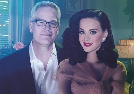 Katy Perry se plancha el pelo y David LaChapelle le hace fotos: como molan los famosos