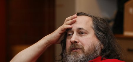 Richard Stallman sobre las compañías que recopilan datos personales: 