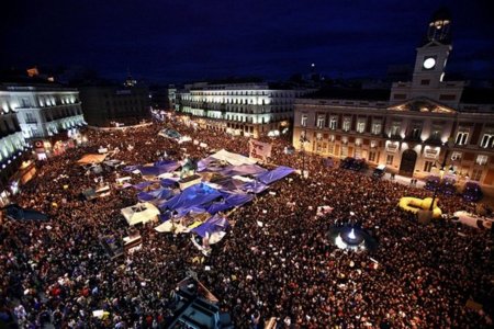 El ataque del Fiscal de Madrid al 15-M se solapa con el del partido que lo nombró