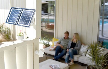 Esta cámara de seguridad en HD funciona con energía solar para que nunca te quedes sin vigilancia
