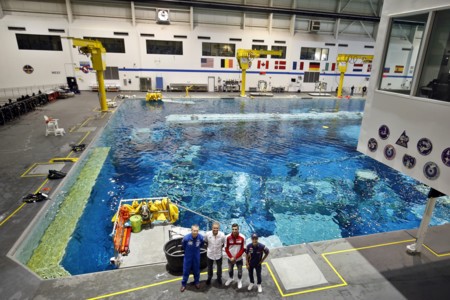 Dani Pedrosa Andrea Iannone Nasa 5