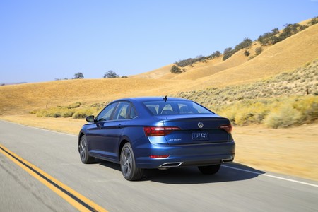Volkswagen Jetta 2019 5