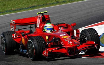 Felipe Massa comienza fuerte en Sepang